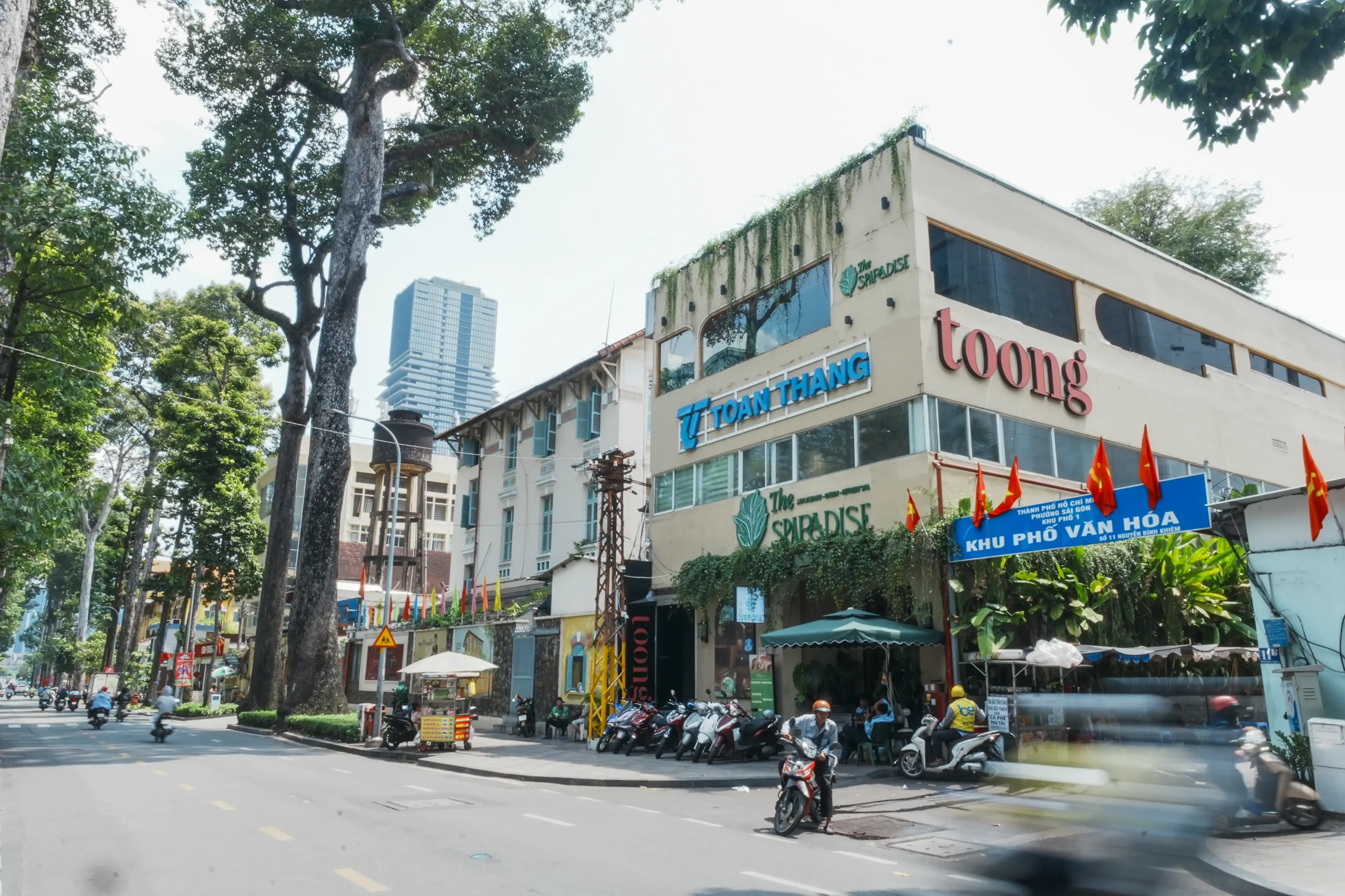 mot-hinh-anh-khong-gian-xanh-ben-vung-ben-trong-mọt-coworking-space-hien-dai